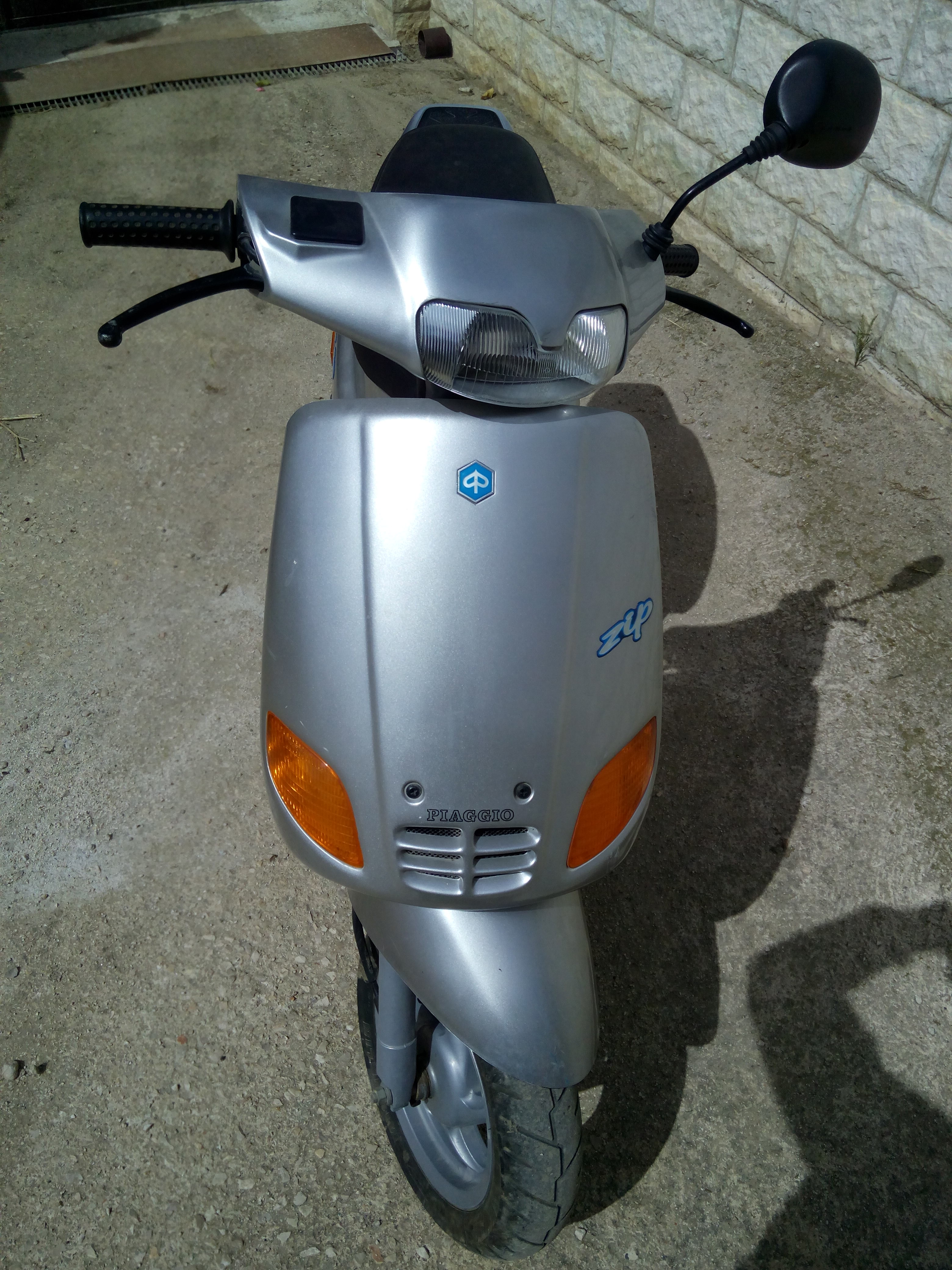 Scooter Piaggio ZIP