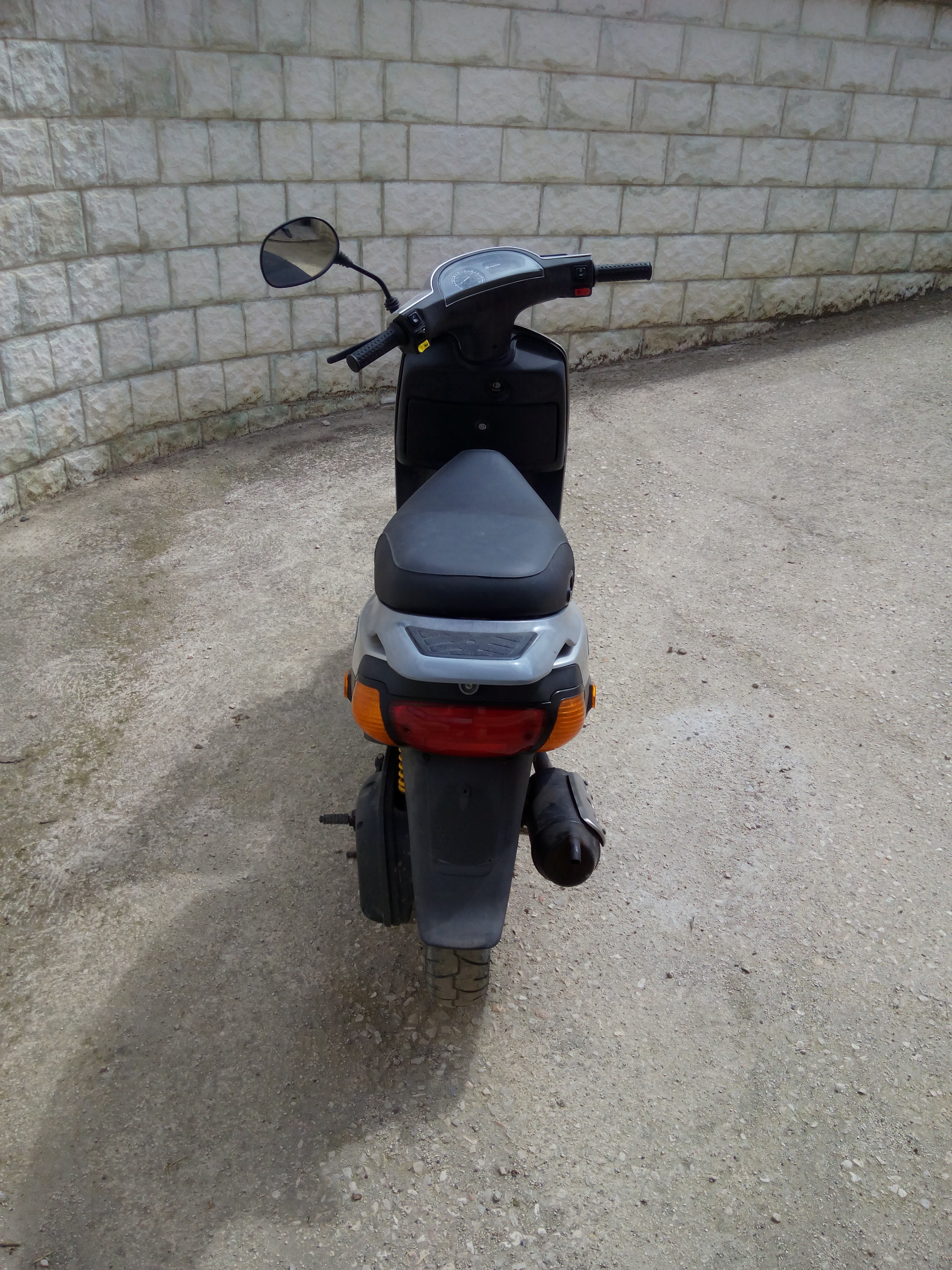 Scooter Piaggio ZIP