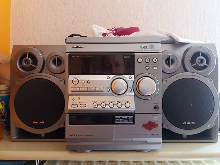 stereo aiwa