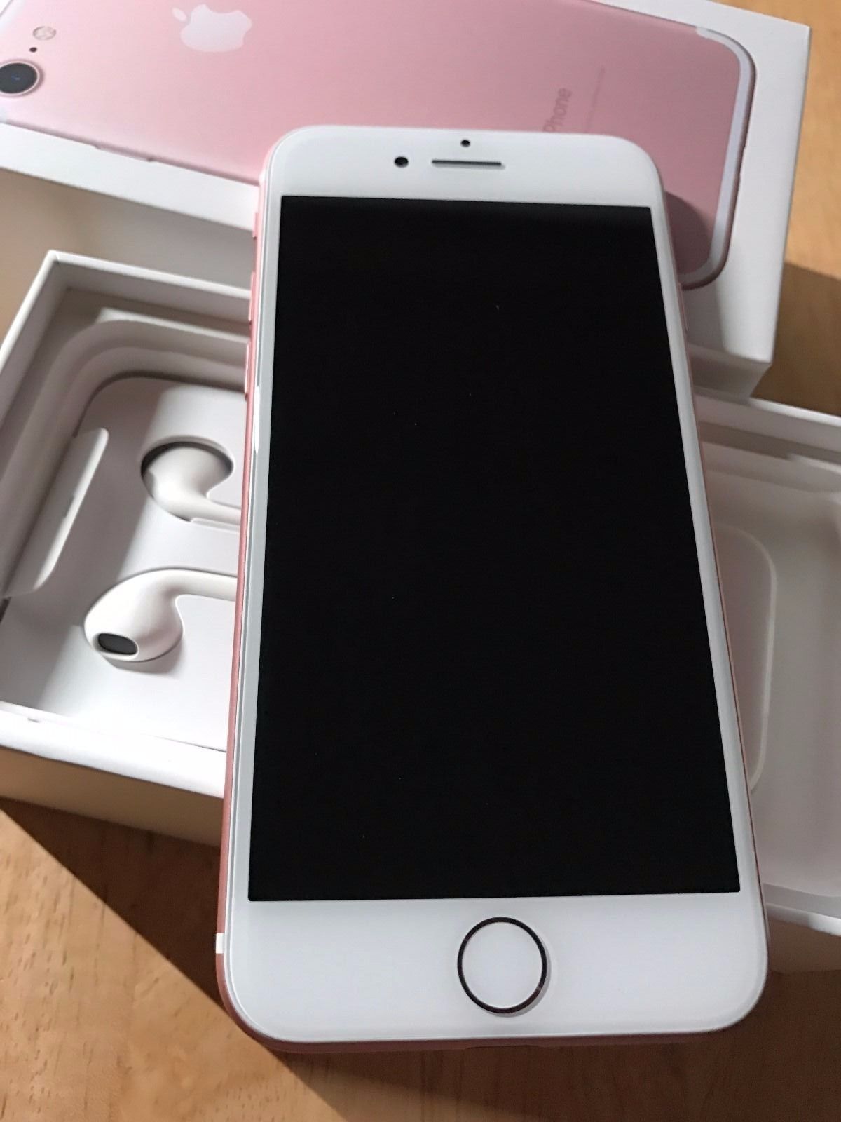  Apple iPhone 7 32GB 