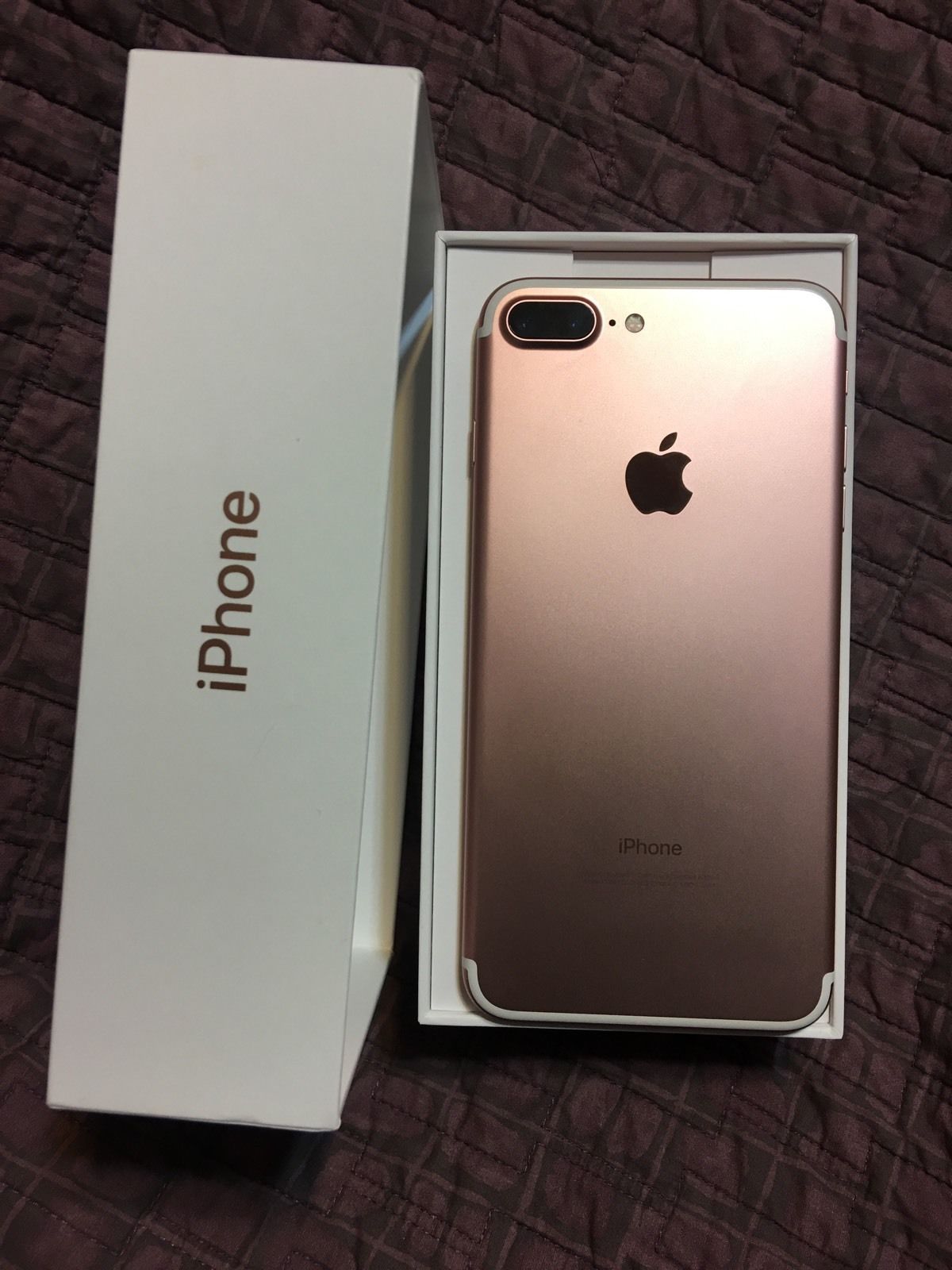  Apple iPhone 7 32GB 