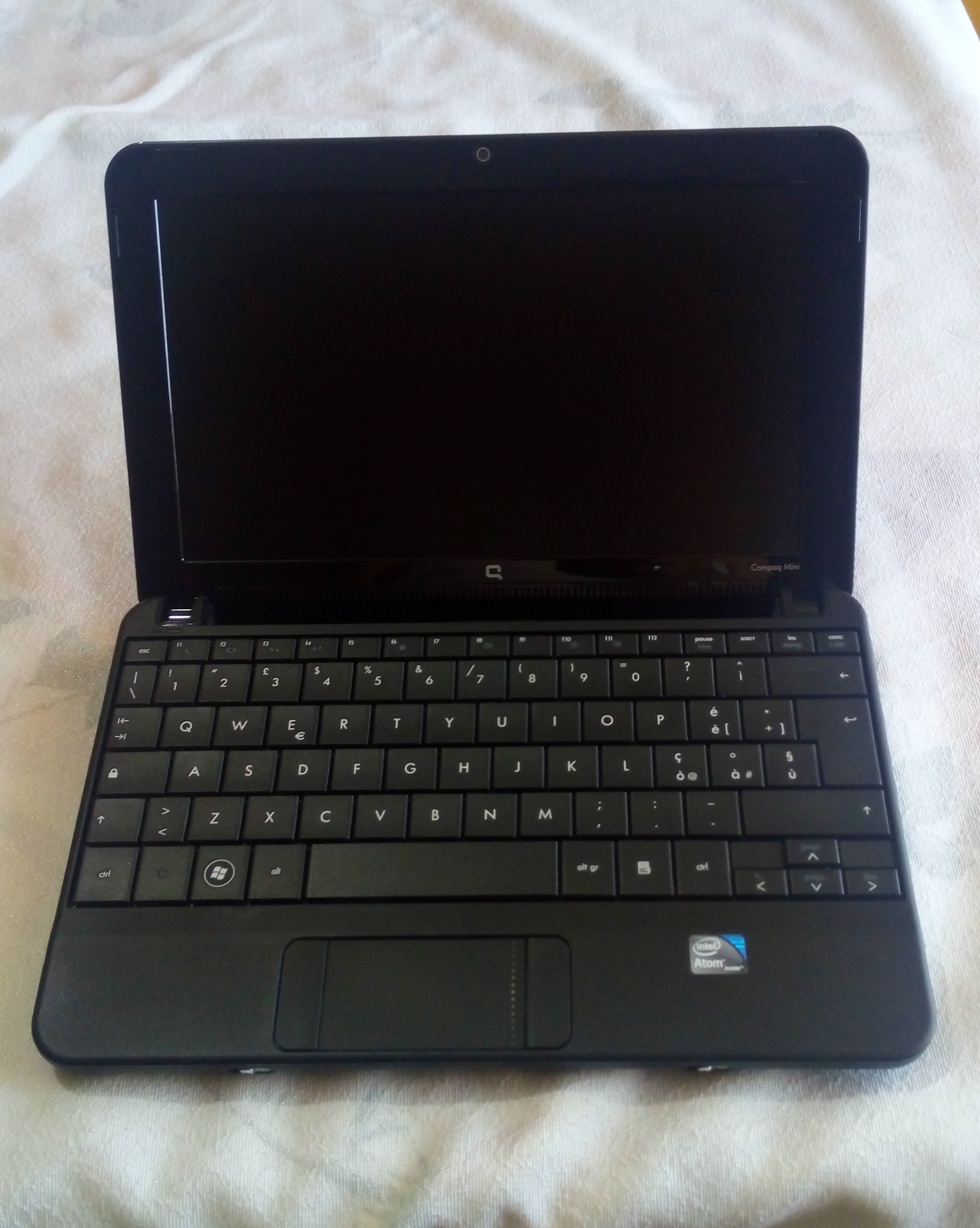 HP COMPACT MINI 110