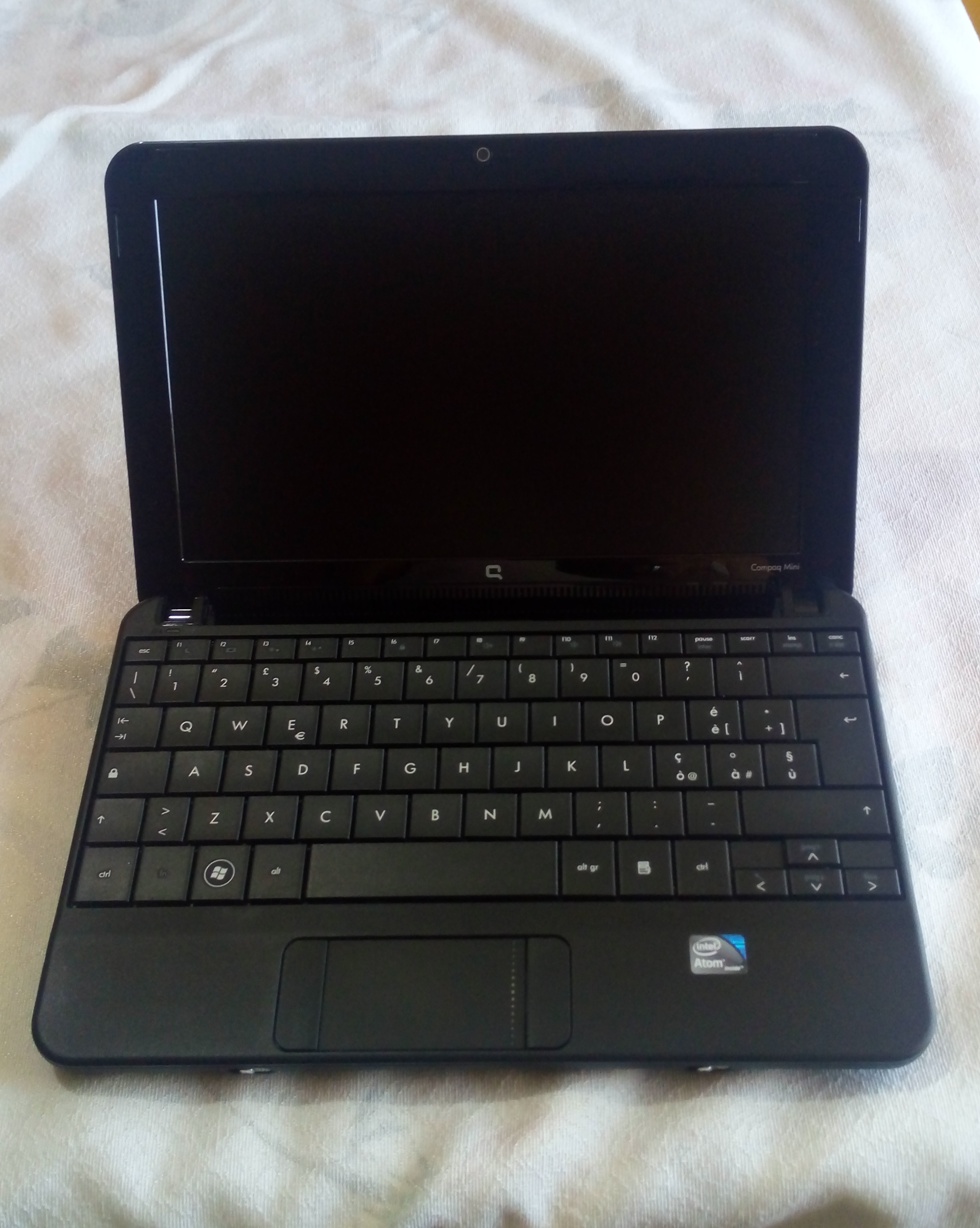 HP COMPACT MINI 110