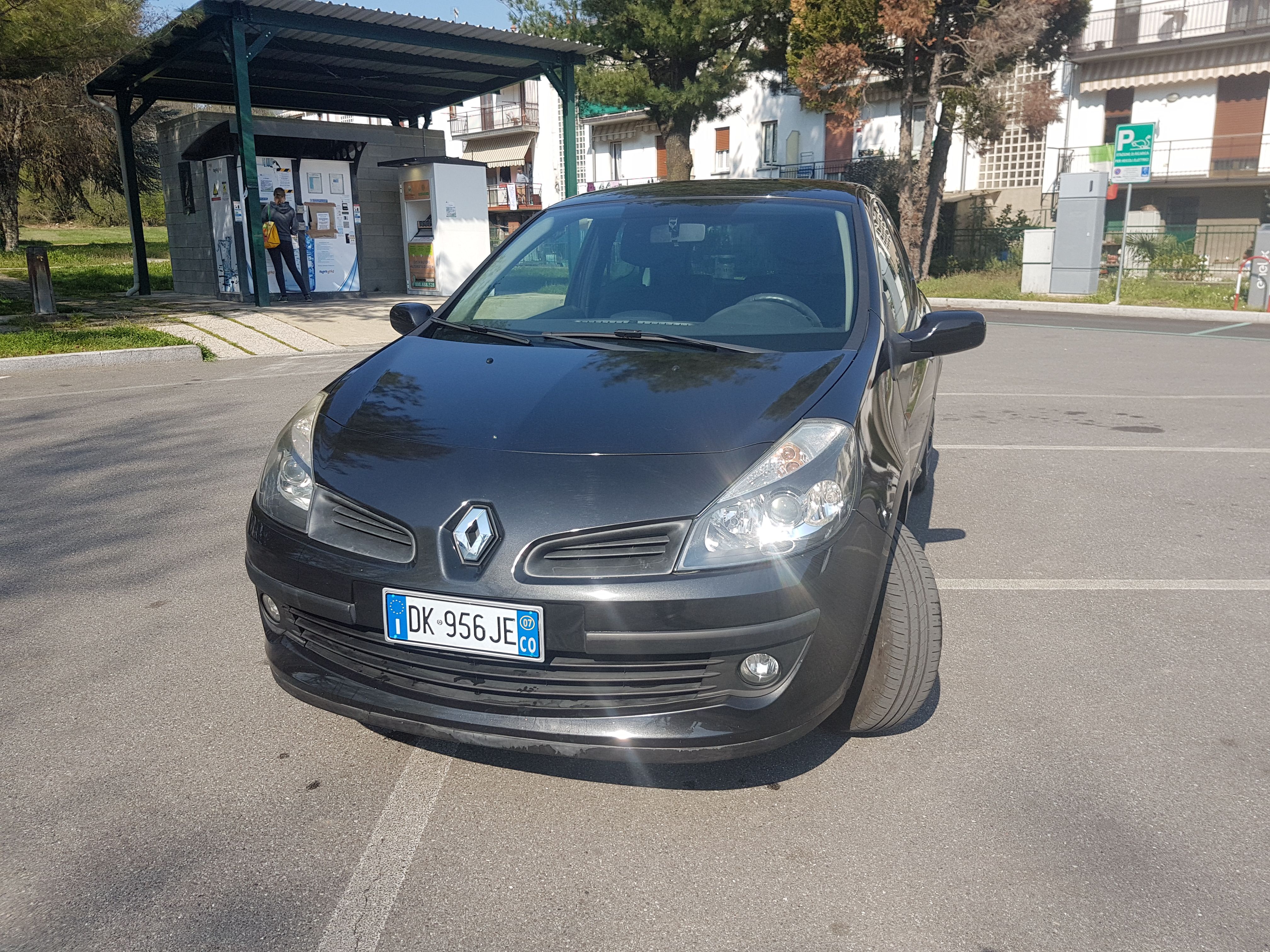 Renault Clio 1.2 16v idonea neopatentati